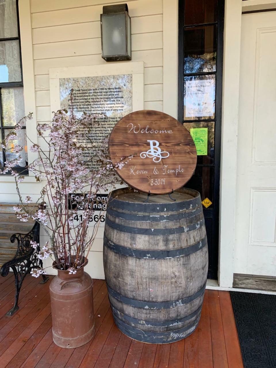 Wolf Creek Inn & Tavern エクステリア 写真